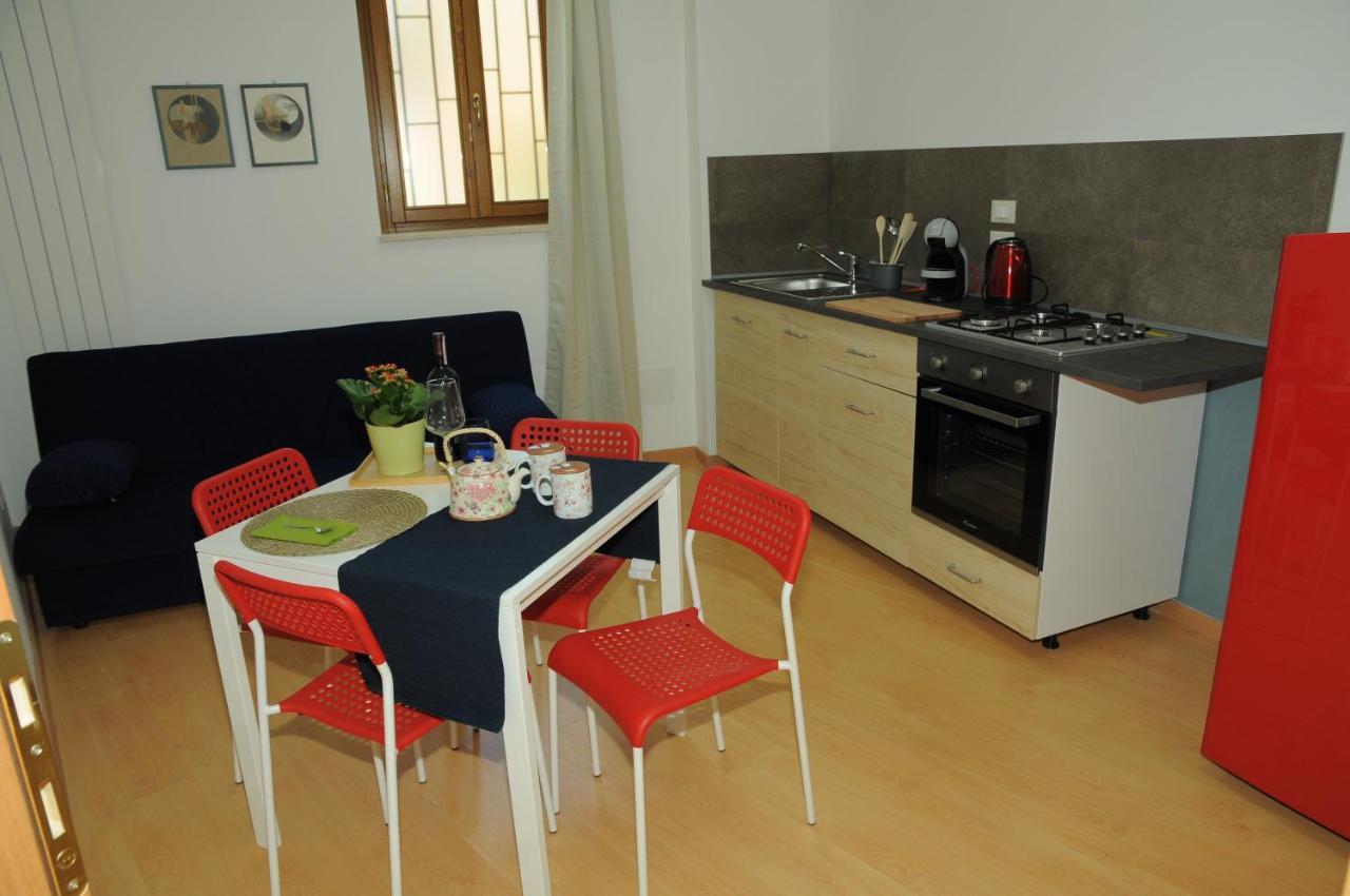 Ferienwohnung Al Piano Terra Poggio Picenze Exterior foto