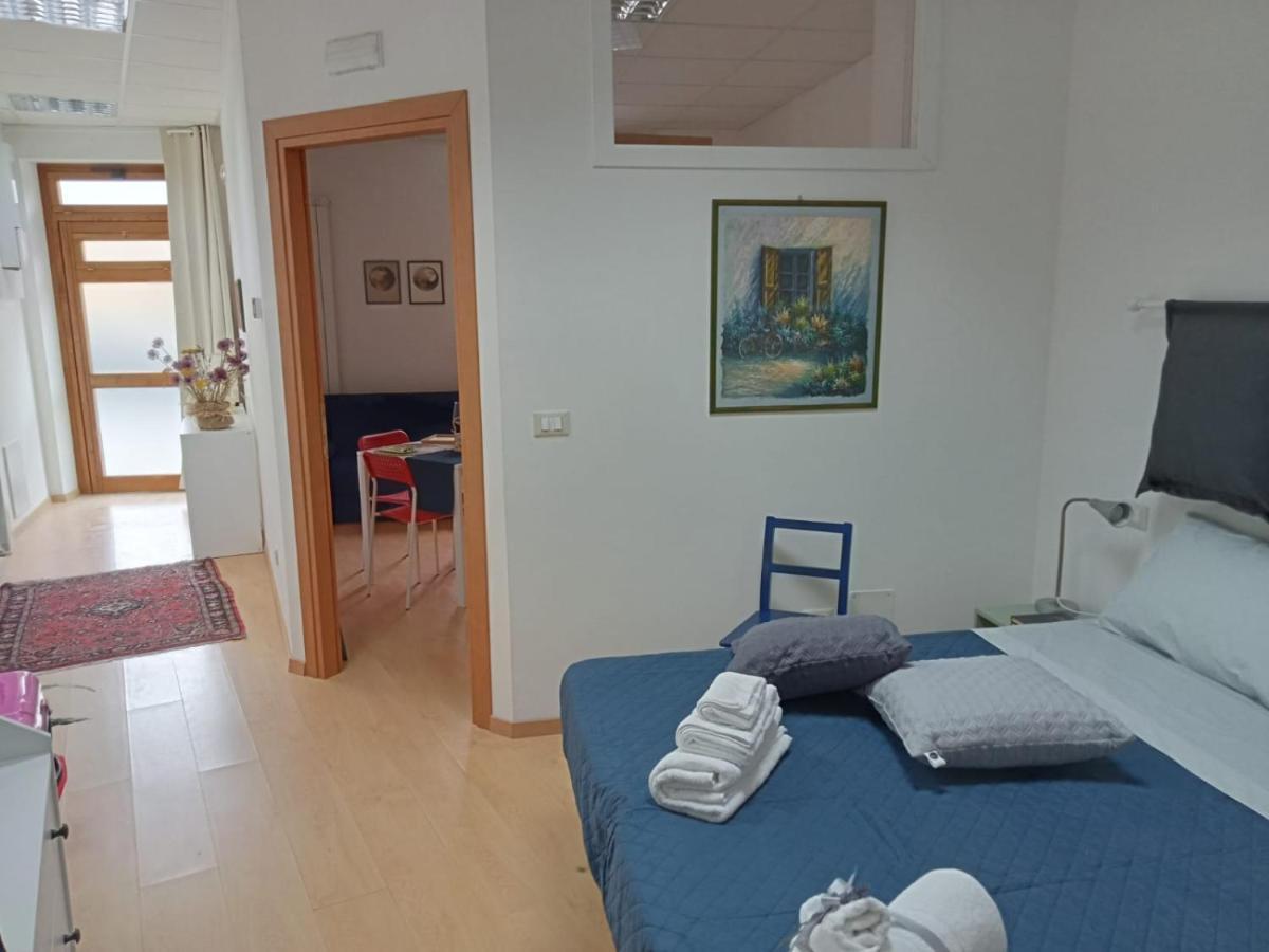 Ferienwohnung Al Piano Terra Poggio Picenze Exterior foto